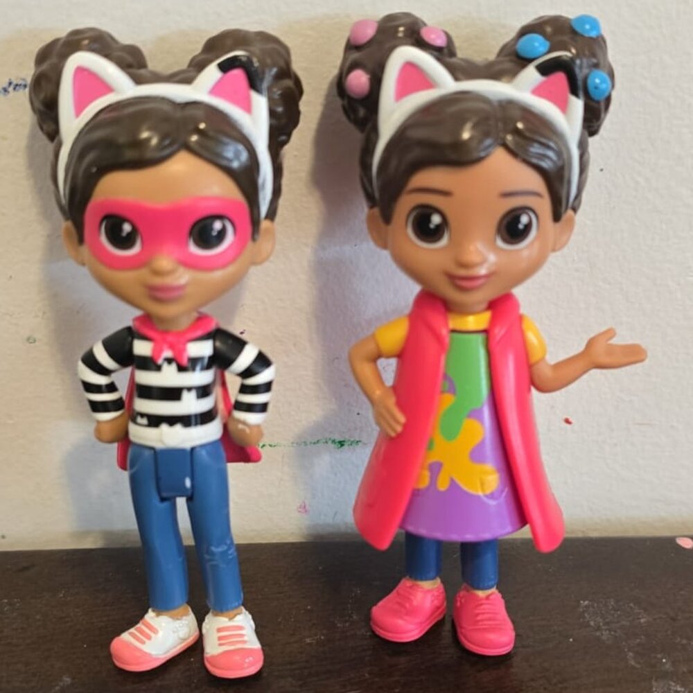 Lot of 2 Gabby and The Dollhouse Action Toy Figures for Doll House Pretend Play